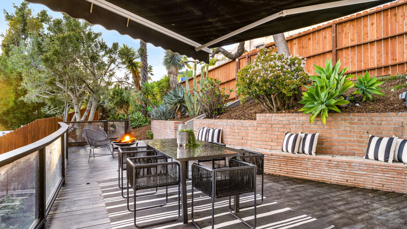 modern-hollywood-hills-home-balcony-in-los-angeles-2025-02-02-16-12-08-utc