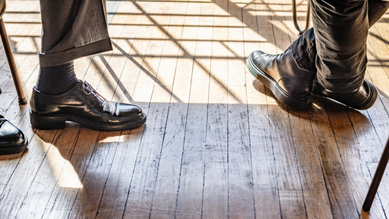 people-working-in-an-office-2025-02-10-04-53-53-utc